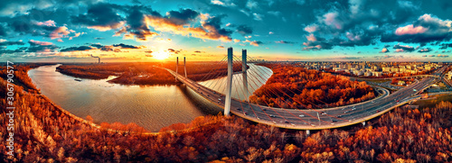 Obraz na płótnie Panorama przedstawiająca most Siekierkowski w jesiennych kolorach