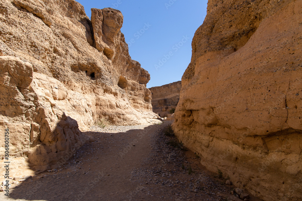 Obraz premium Was ein Fluss so ausgegraben hat