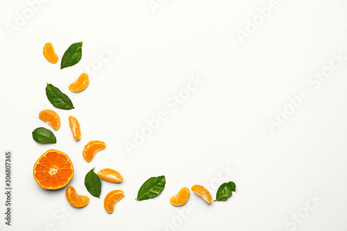 Fototapeta Naklejka Na Ścianę i Meble -  Sweet tangerines on white background
