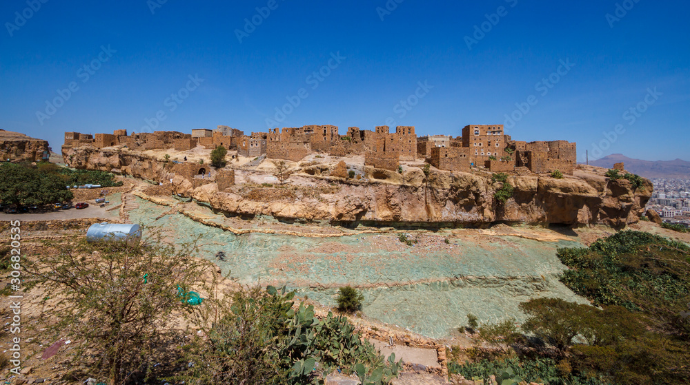 Bayt Baws, Abandoned ancient Jewish settlement dated back to over 1000BC near Sana'a, Yemen Bayt Baws, Abandoned ancient Jewish settlement dated back to over 1000BC near Sana'a, Yemen