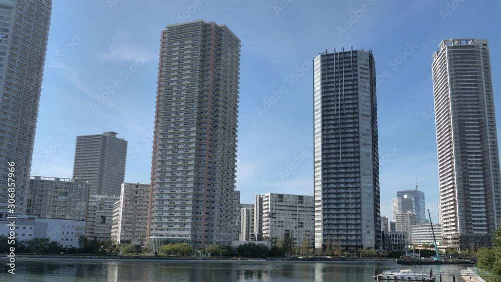 4858_Lots_of_skycraper_buildings_in_the_city_of_Tokyo.mov 4858_Lots_of_skycraper_buildings_in_the_city_of_Tokyo.mov