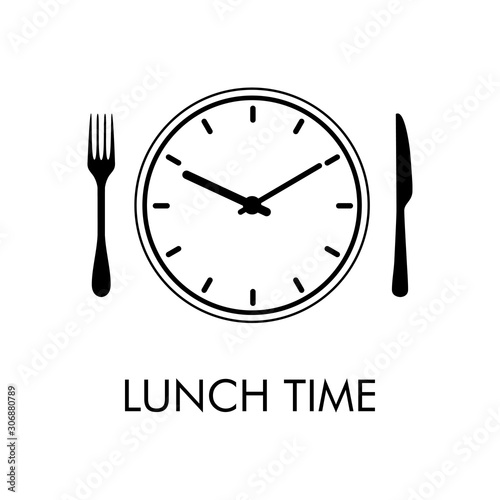 Logotipo con texto Lunch Time. Icono plano lineal con reloj con cubiertos en color negro