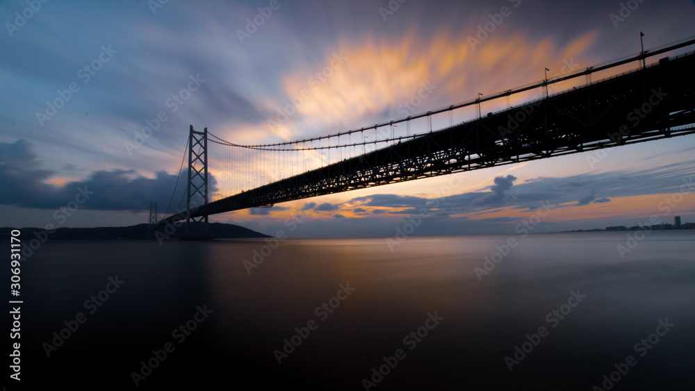Fototapeta premium bridge at sunset