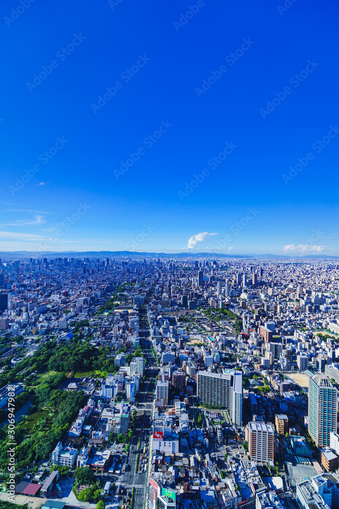 都市風景　大阪　関西　日本　キタ　パノラマ　ハイアングル　鳥瞰図　快晴　青空　都市　ビジネス　不動産