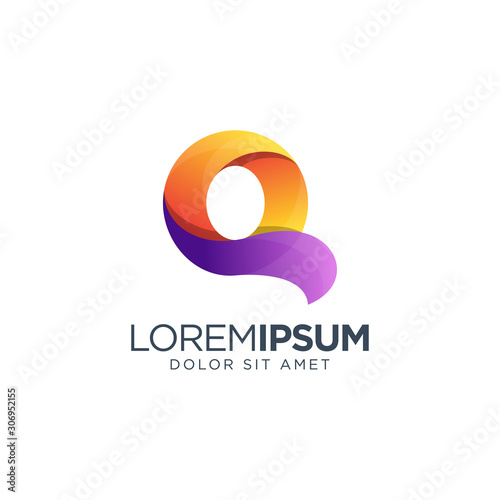Letter Q Logo Design