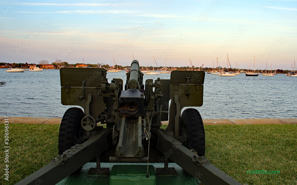 Fototapeta premium Military Howitzer inert display faces Matanzas Bay in St. Augustine, Fla. 