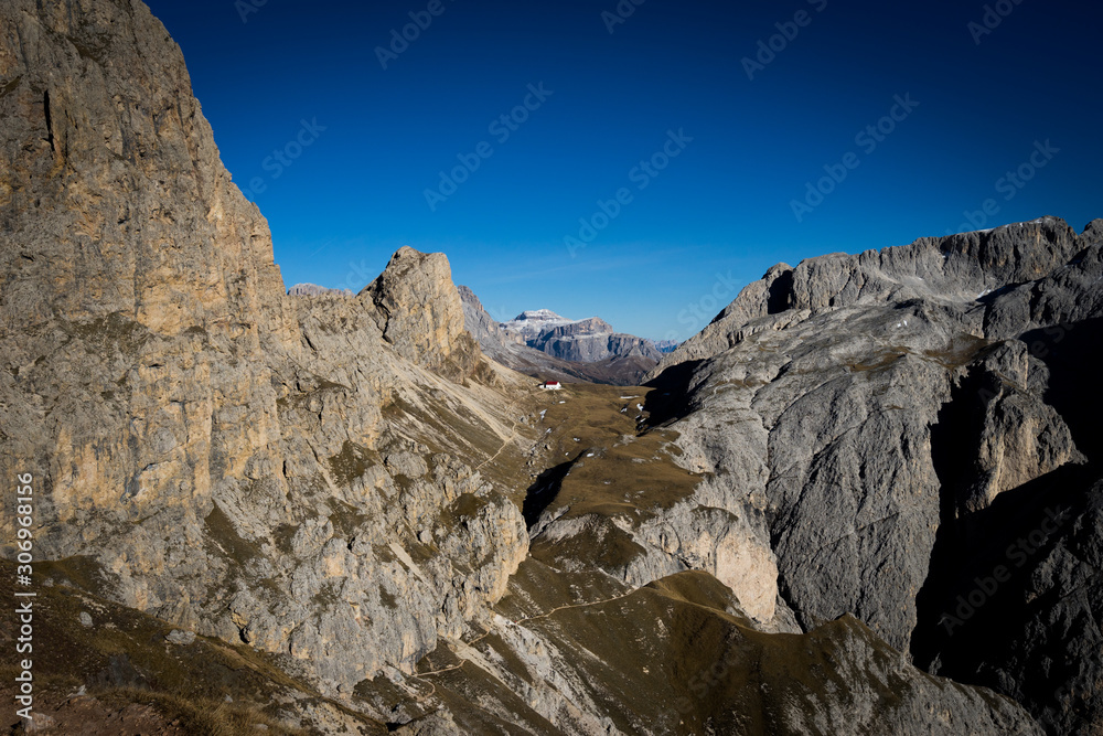 rifugio in dolomiti