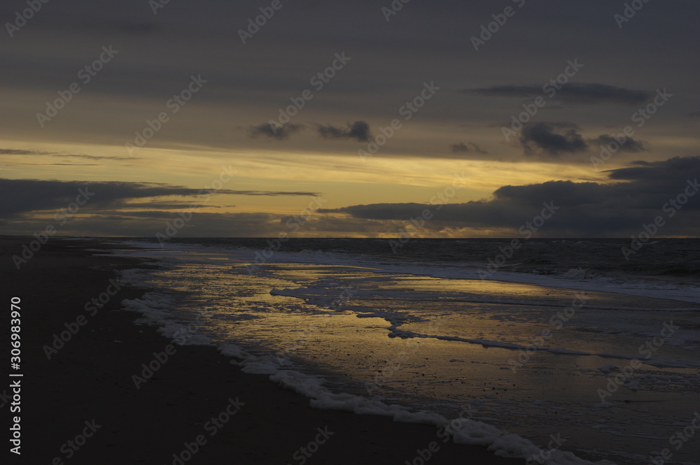 Sonnenuntergang an dänemarks Nordseeküste