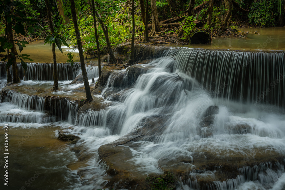 Fototapeta premium Kanchanaburi Jungle Waterfalls and Pristine Phuket Beaches