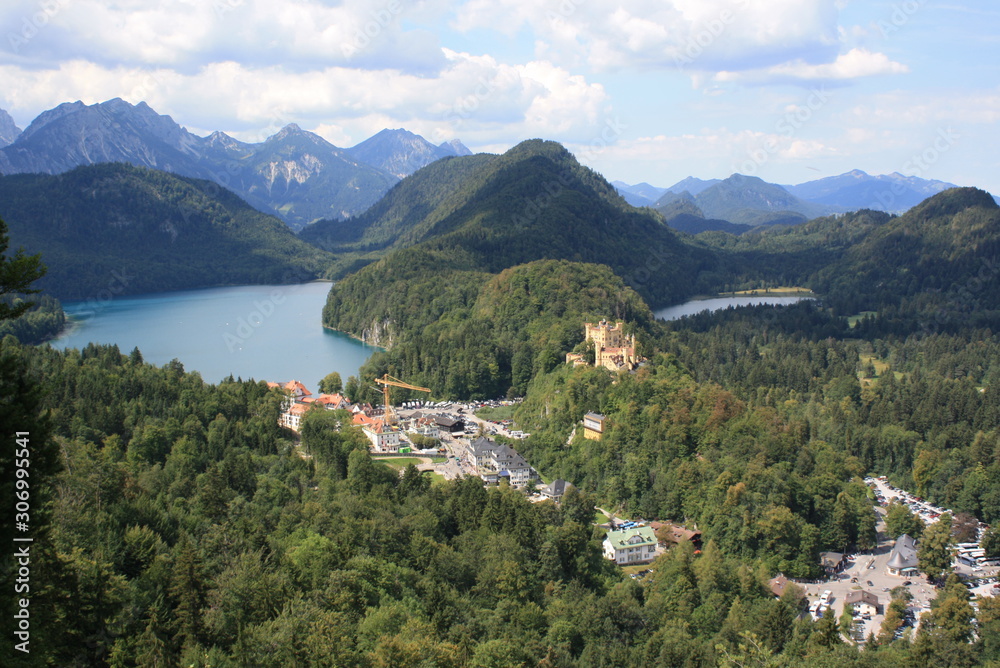 Fototapeta premium Hohenschwangau and mountains