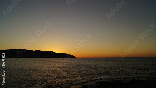 Sonnenaufgang in Sitges, der Küste von Spanien