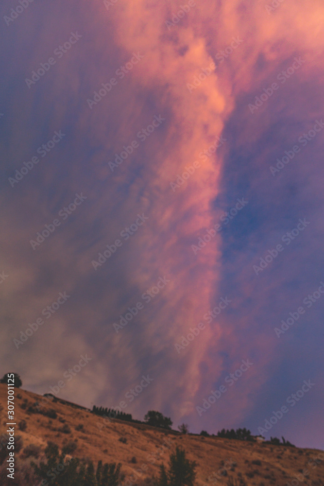 Fototapeta premium Sunset Over Yakima