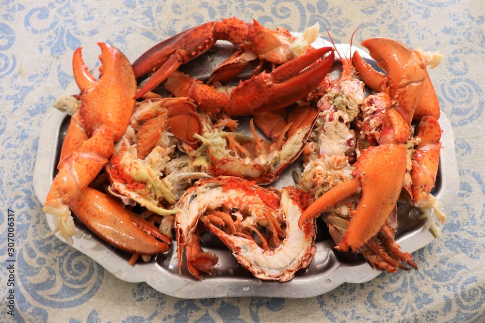 Plateau de homard - Crustacé semi décortiqué Plateau de homard - Crustacé semi décortiqué