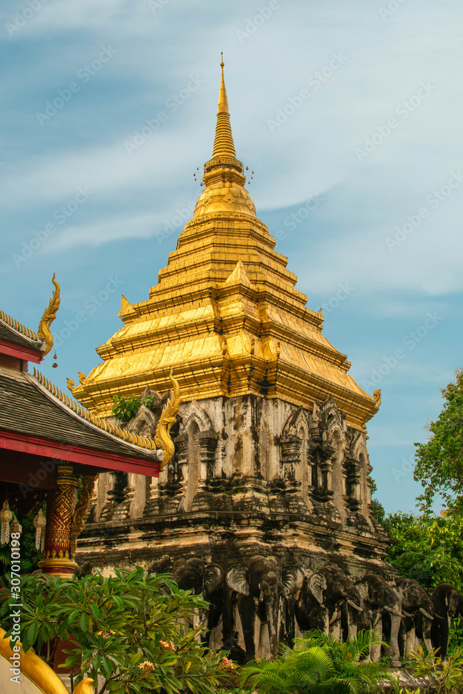 Wat Chiang Man religious site in Chiang Mai