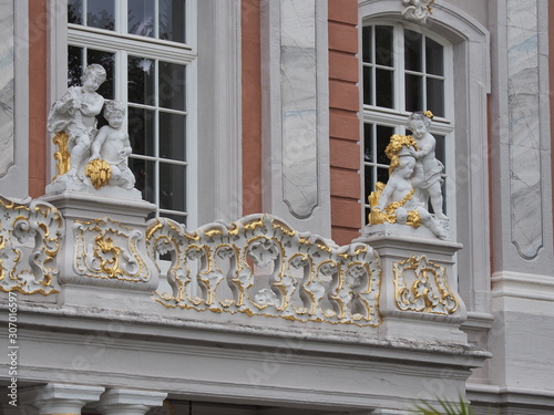 Das Kurfürstliche Palais in der Stadt Trier war vom 17. Jahrhundert bis 1794 Residenz der Trierer Kurfürsten, das heißt der Trierer Erzbischöfe. 