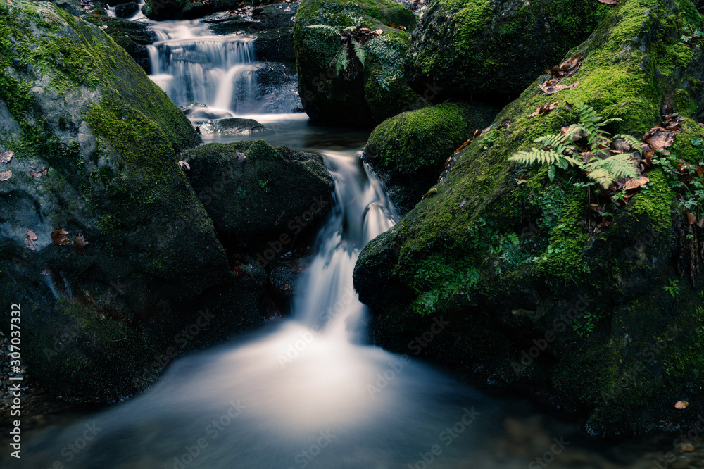 Fototapeta premium wasserfall