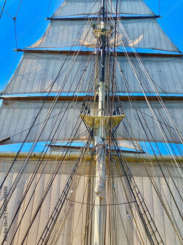 Obraz premium Tall Ship Mast