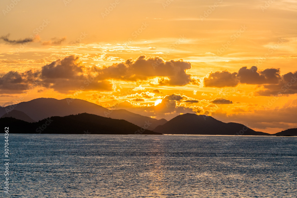 Naklejka premium Sunrise over Virgin Islands in Caribbean Sea