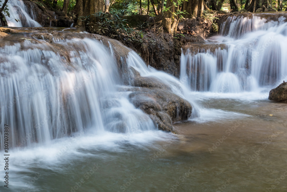 Fototapeta premium Kroeng Krawia Waterfall, Kanchanaburi Thailand