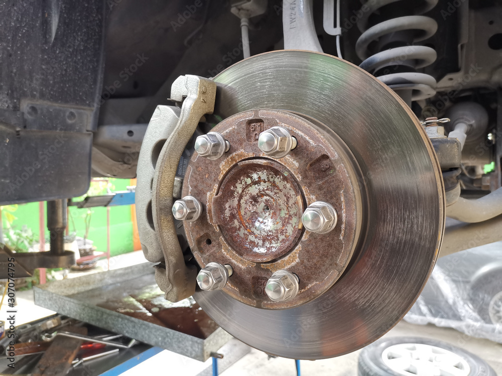 car brake pads, maintenance suspension of cars