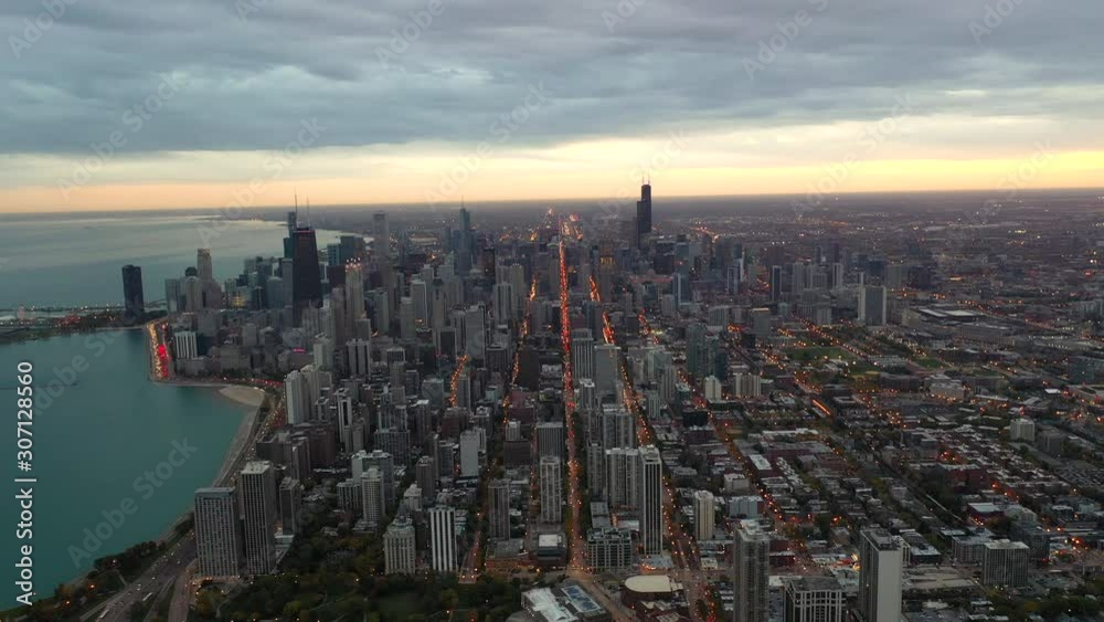 Flyover Chicago at Sunset - Cinematic Cityscape Flyover Chicago at Sunset - Cinematic Cityscape