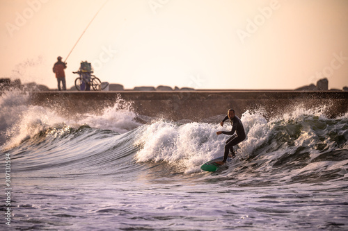 Obraz na płótnie Surfer in Portugal w salonie