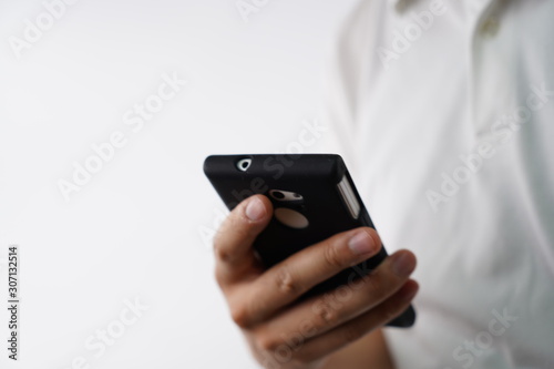 Wallpaper Mural スマートフォン使用中 Torontodigital.ca