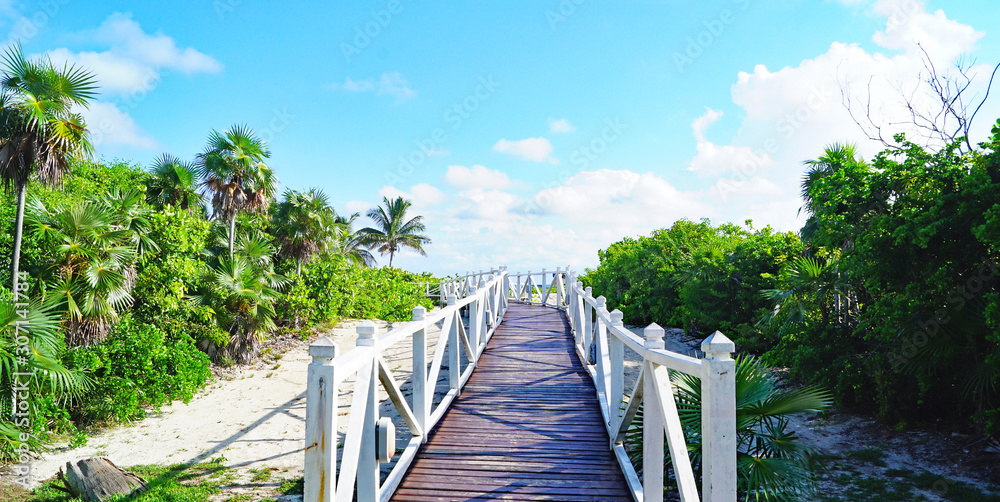 Fototapeta premium Panorámica de playas y complejos para turistas en Cayo Santa María, República de Cuba