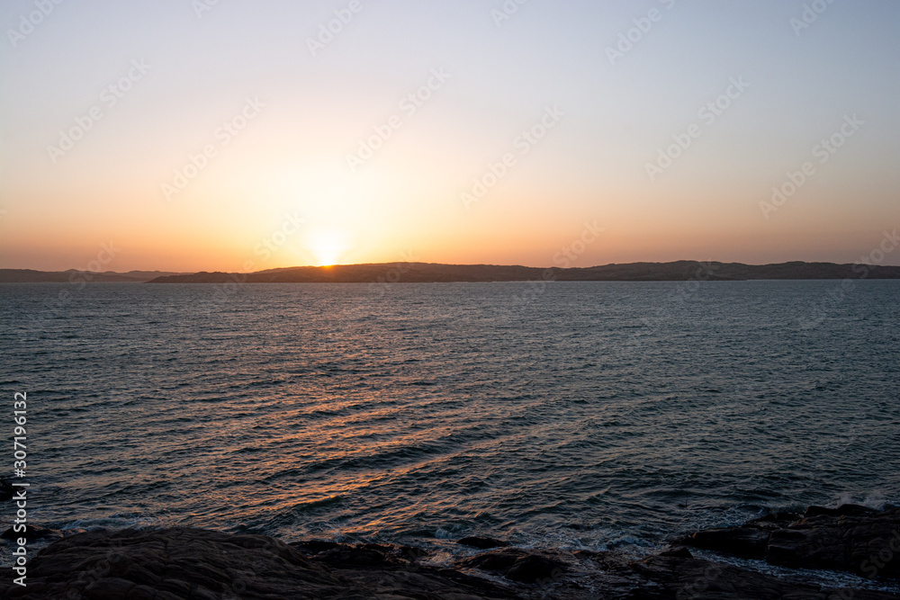 Obraz premium sunset over the sea