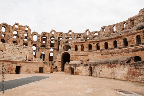ruinas del anfiteatro romano de El Jem, Túnez. 