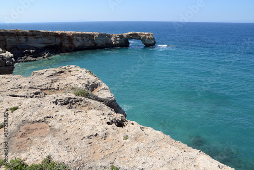 Kamarolafenster auf Kreta photo