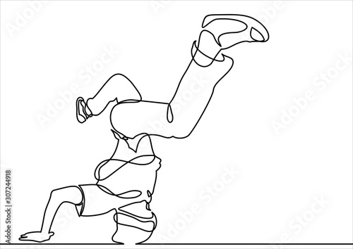 break dancer-continuous line drawing