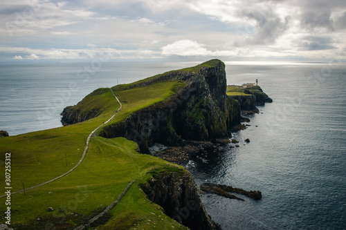 Valokuva Famous lighthouse on isle of Skye in Scotland, Point nest, view over the approac