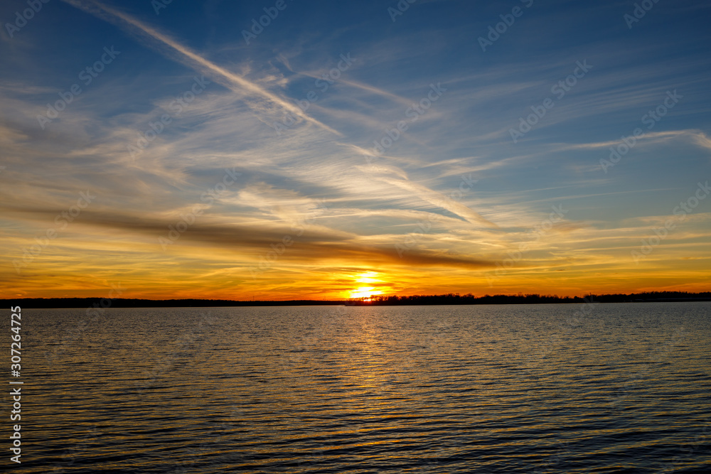 Fototapeta premium Beautiful sunset over a lake in Oklahoma.