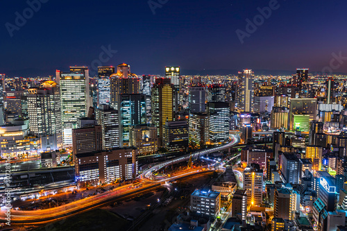 日本、関西の夜景、大阪の街