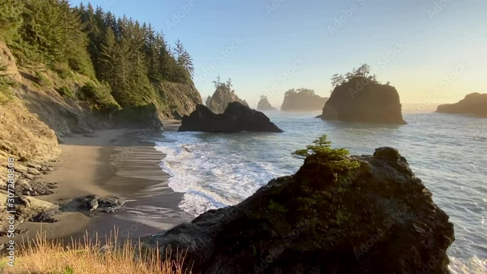 Video Stock Beautiful beach known as Secret Beach in Oregon with large ...