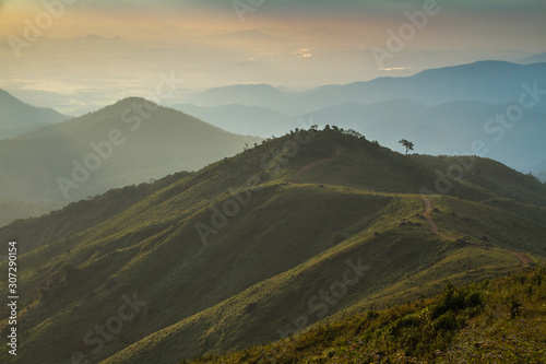 landscape view of mountain © Soonthorn