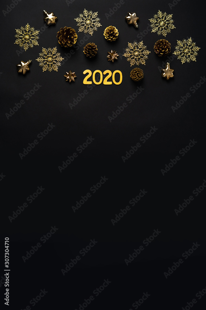 Fototapeta premium Golden christmas decorations - Christmas ornament - Pine cones and branches
