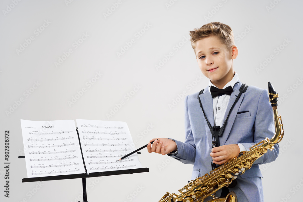 Fototapeta premium boy with laptop