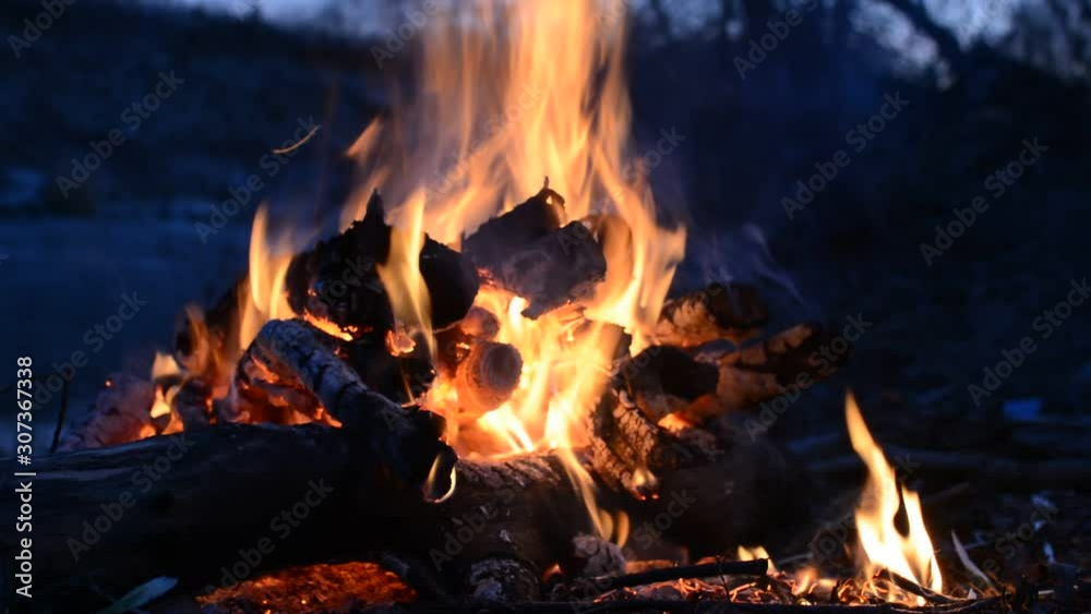 Cooking on the fire, fishing for pike. Cooking on the fire, fishing for pike.