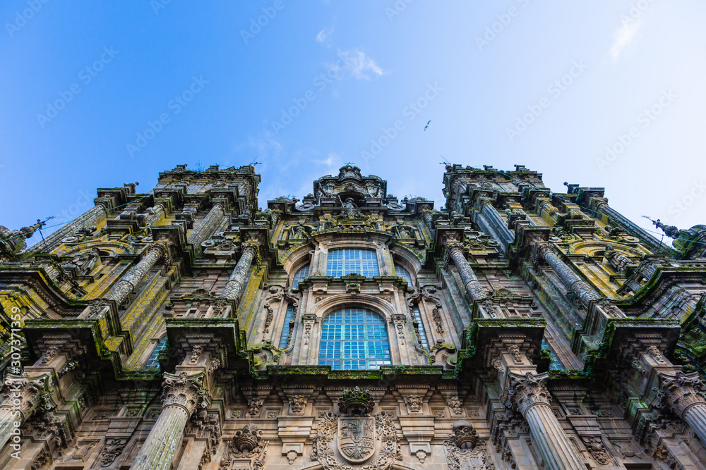 スペイン　サンティアゴ・デ・コンポステーラの大聖堂の外観