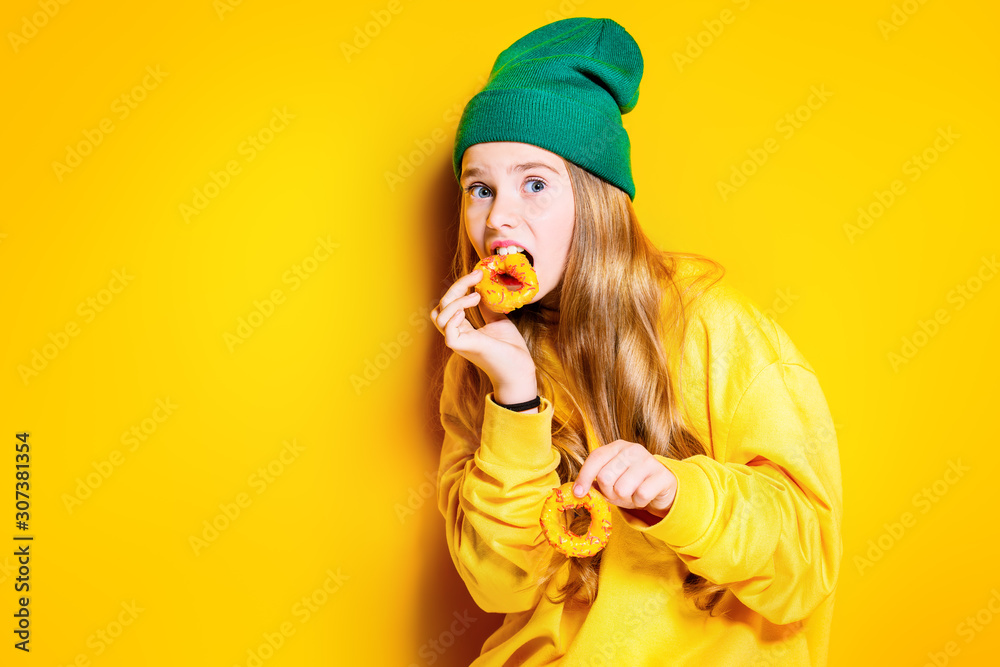 sneak with doughnut sneak with doughnut
