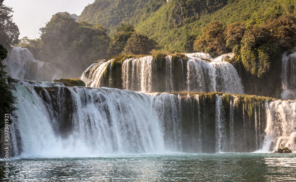 Ban Gioc Waterfalls, Cau Bang Province, Northern Vietanm Ban Gioc Waterfalls, Cau Bang Province, Northern Vietanm