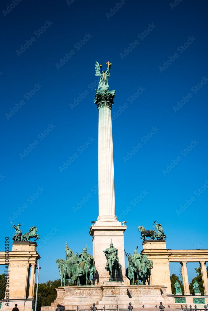 Heroes Square is one of the major squares in Budapest, Hungary, noted for its iconic statue complex featuring the Seven chieftains of the Magyars , as well as the Memorial Stone of Heroes  