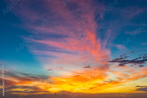 Fototapeta Naklejka Na Ścianę i Meble -  Sonnenuntergang auf Ko Lanta, Thailand