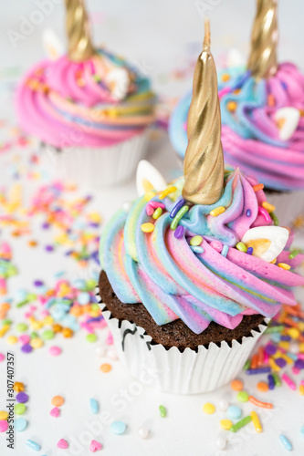 Unicorn cupcakes