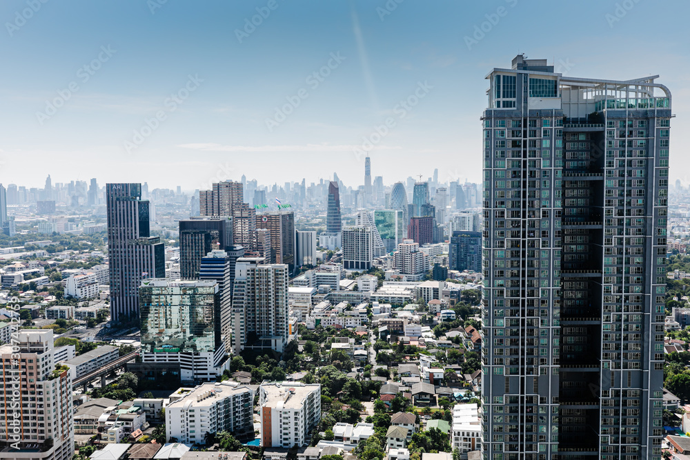 Obraz premium BANGKOK, THAILAND - Nov 26 : Bangkok City - Aerial view Bangkok city downtown skyline of Thailand , Cityscape Thailand