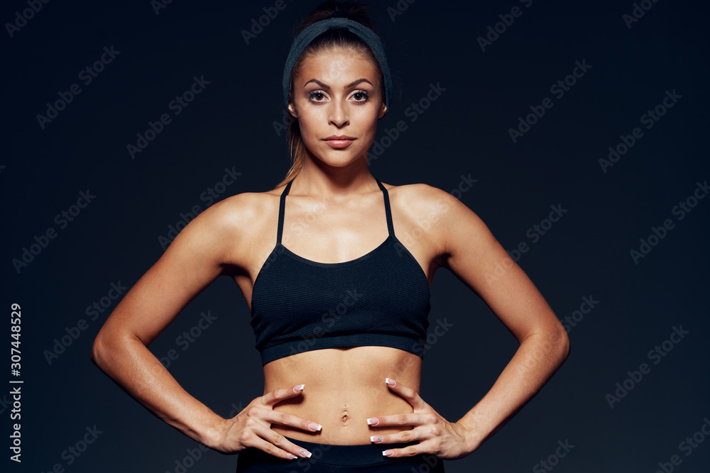 Obraz premium young woman doing yoga