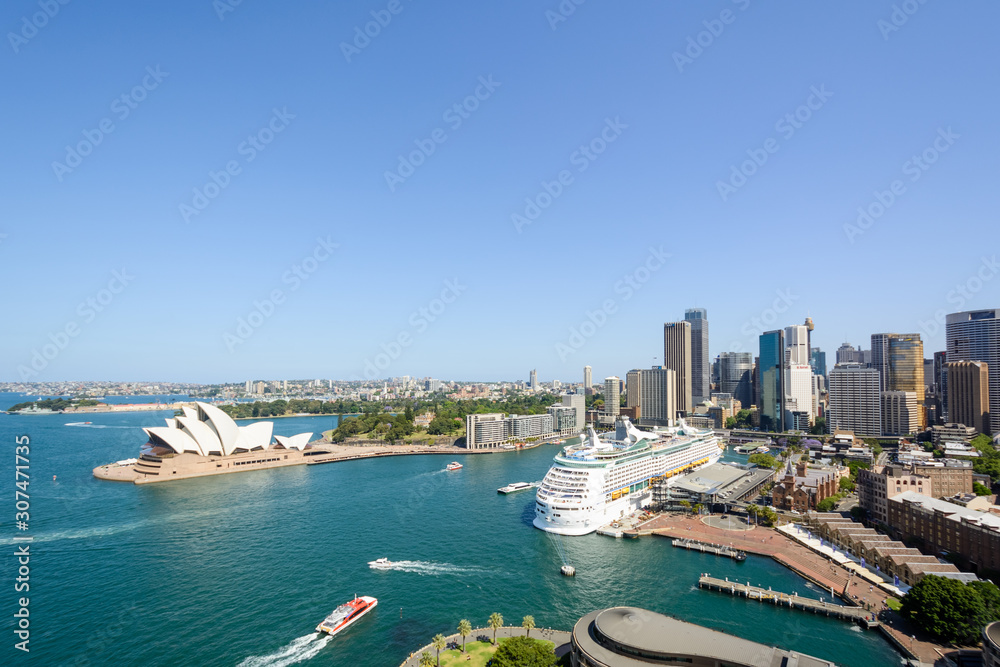 Wide-angle view of Sydney Harbour bay with syline