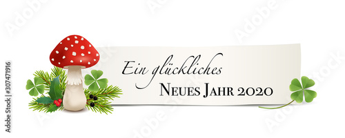 Silvester Banner mit Neujahres Wünsche, Silvester Karte mit Glücks-Pilz, Ilex Zweig, Kleeblätter, Tannenzweige und Beeren, Vektor Illustration isoliert auf weißem Hintergrund